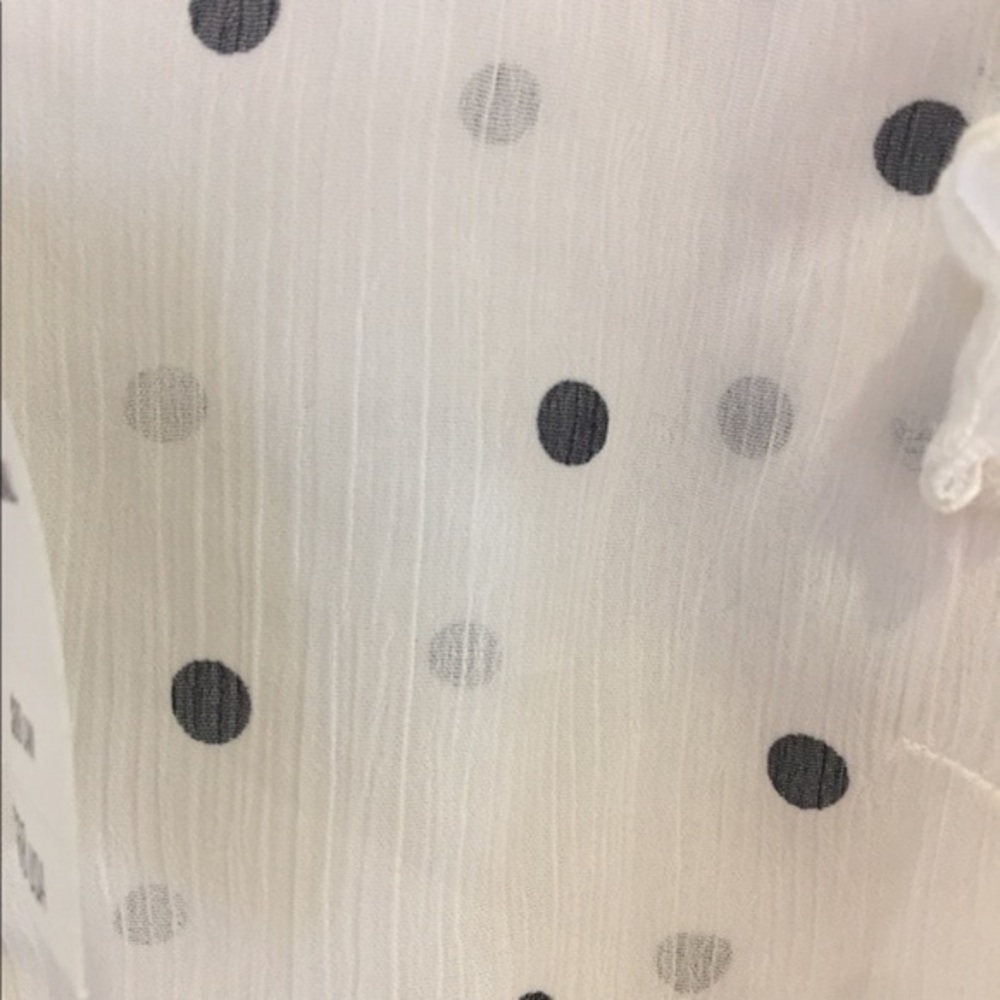 New Abercrombie | Cute Frills & Pokadot Top - Picture 13 of 15
